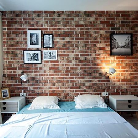 Retro Midtown Apartment Bucureşti Ngoại thất bức ảnh