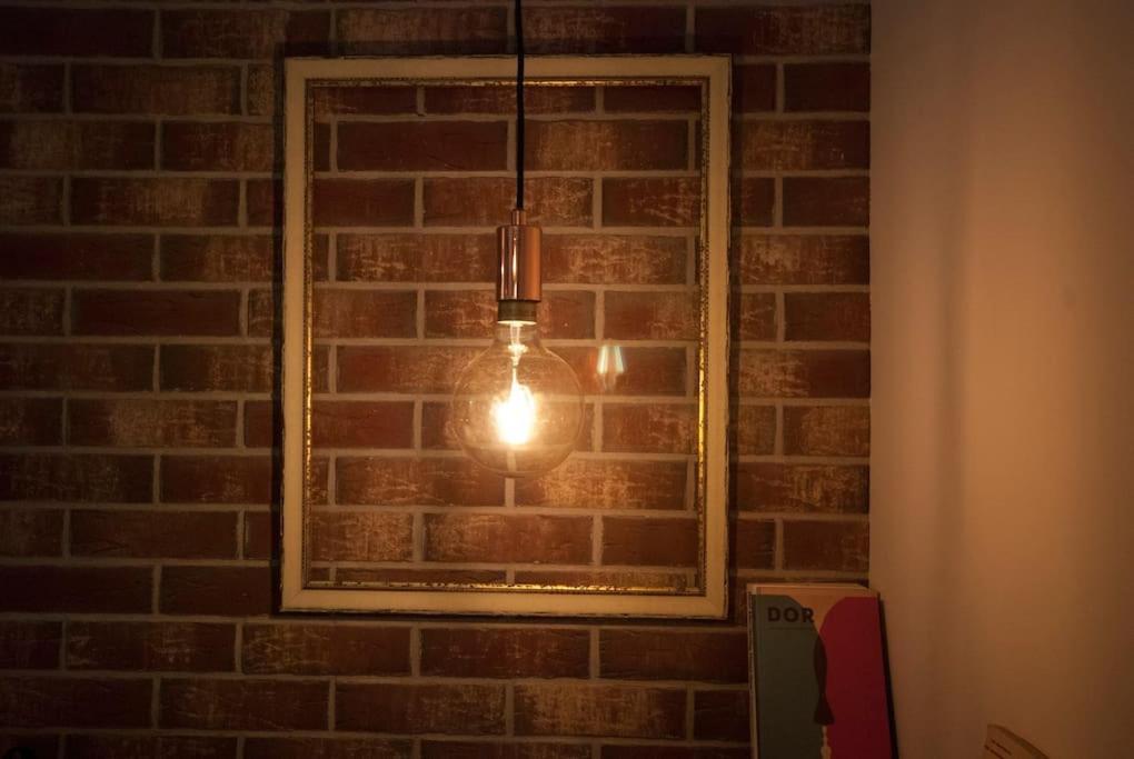 Retro Midtown Apartment Bucureşti Ngoại thất bức ảnh