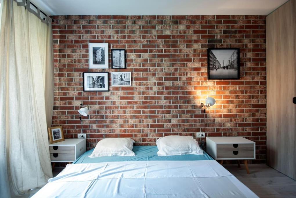 Retro Midtown Apartment Bucureşti Ngoại thất bức ảnh